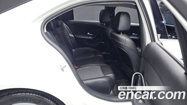 Mercedes-Benz A-Class (W177) A220 Sedan 2020 — фото 11
