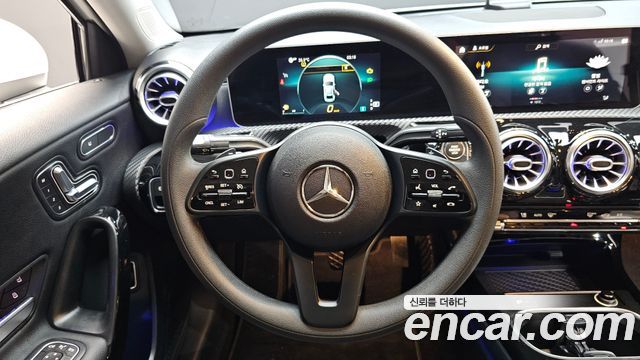 Mercedes-Benz A-Class (W177) A220 Sedan 2020 — фото 12