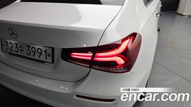 Mercedes-Benz A-Class (W177) A220 Sedan 2020 — фото 23