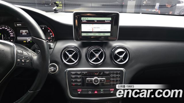 Mercedes-Benz A-Class (W176) A200 CDI Style 2014 — фото 18