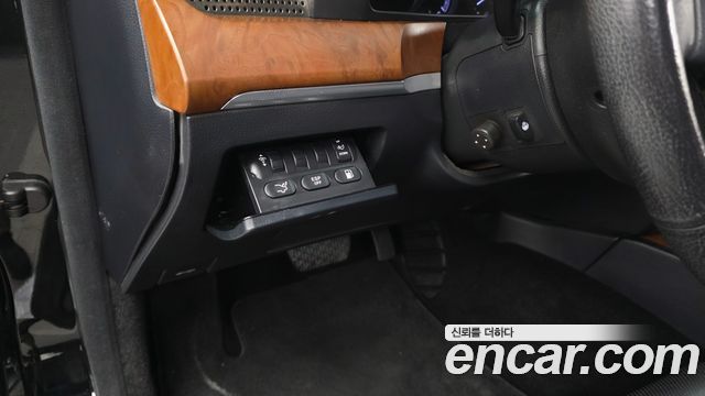 KG Mobility (SsangYong) Chairman W CW700 4TRONIC Executive 2015 — фото 19