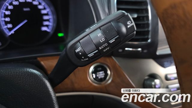 KG Mobility (SsangYong) Chairman W CW700 4TRONIC Executive 2015 — фото 20