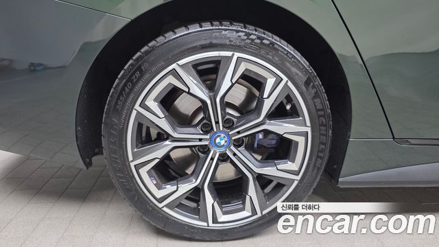 BMW i4 eDrive40 M Sports Pro 2022 — фото 5