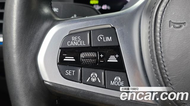 BMW i4 eDrive40 M Sports Pro 2022 — фото 17