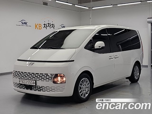 Hyundai Staria Tourer 11-Seater Modern 2022 — фото 2