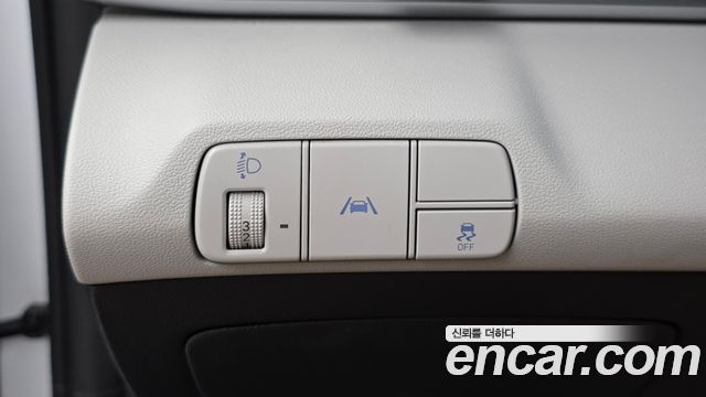 Hyundai Avante (CN7) 1.6 Inspiration 2023 — фото 12