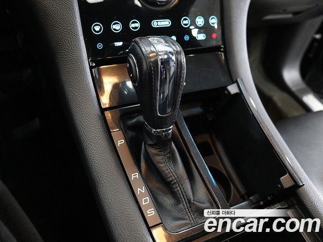 Ford Taurus 2.0 Limited EcoBoost 6th 2016 — фото 7