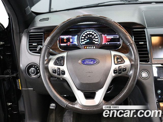 Ford Taurus 2.0 Limited EcoBoost 6th 2016 — фото 16