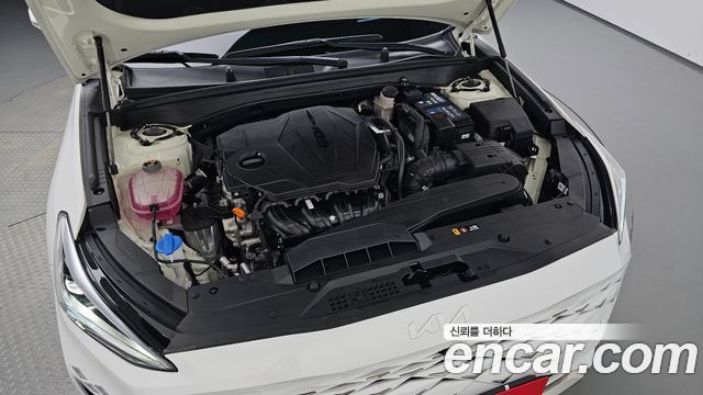 Kia K8 2.5 Gasoline 2WD Noblesse 2022 — фото 6
