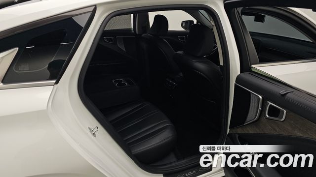 Kia K8 2.5 Gasoline 2WD Noblesse 2022 — фото 12