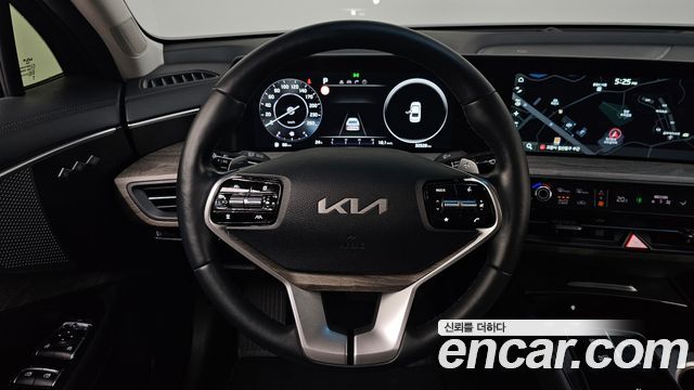 Kia K8 2.5 Gasoline 2WD Noblesse 2022 — фото 13