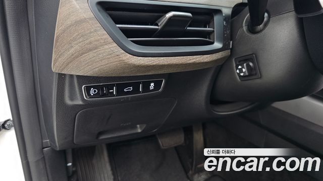 Kia K8 2.5 Gasoline 2WD Noblesse 2022 — фото 29