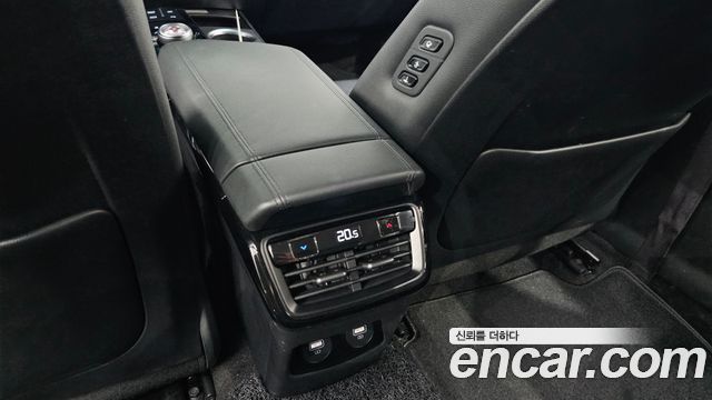 Kia K8 2.5 Gasoline 2WD Noblesse 2022 — фото 34