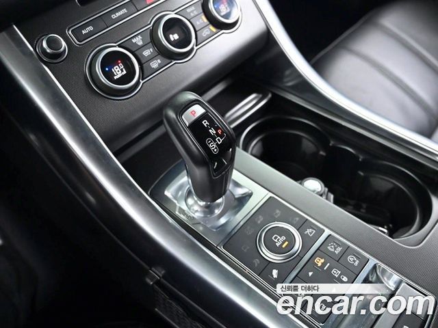 Land Rover Range Rover Sport (II) 4.4 SDV8 HSE Dynamic 2016 — фото 8
