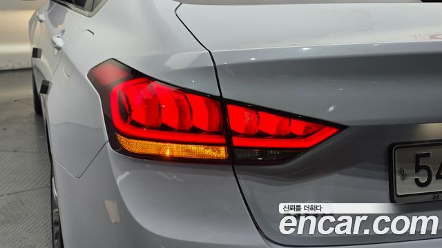 Genesis G80 3.3 GDI Premium Luxury 2018 — фото 29