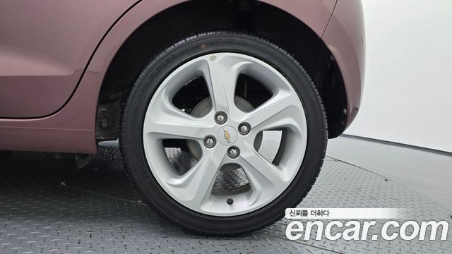 Chevrolet Spark Premier 2019 — фото 21