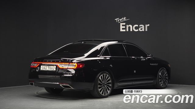 Lincoln Continental (X) 3.0 Presidential AWD 2017 — фото 2