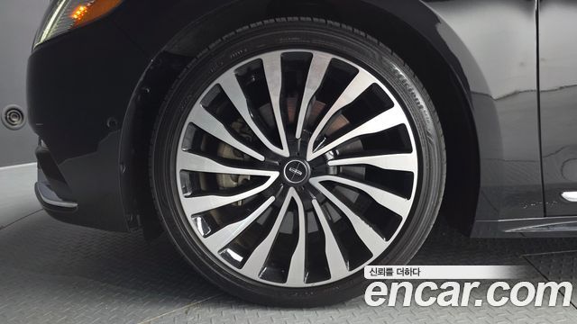 Lincoln Continental (X) 3.0 Presidential AWD 2017 — фото 5