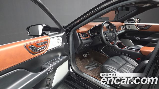 Lincoln Continental (X) 3.0 Presidential AWD 2017 — фото 10