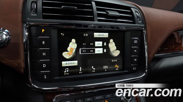 Lincoln Continental (X) 3.0 Presidential AWD 2017 — фото 18