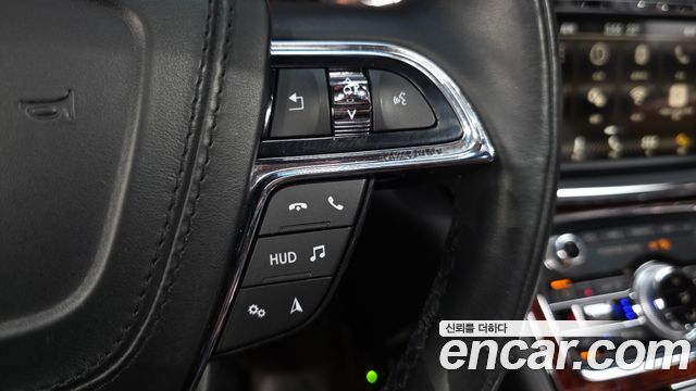 Lincoln Continental (X) 3.0 Presidential AWD 2017 — фото 37