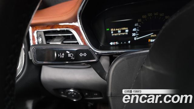 Lincoln Continental (X) 3.0 Presidential AWD 2017 — фото 40