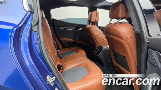 Maserati Ghibli 3.0 Diesel GranLusso 3rd 2018 — фото 11