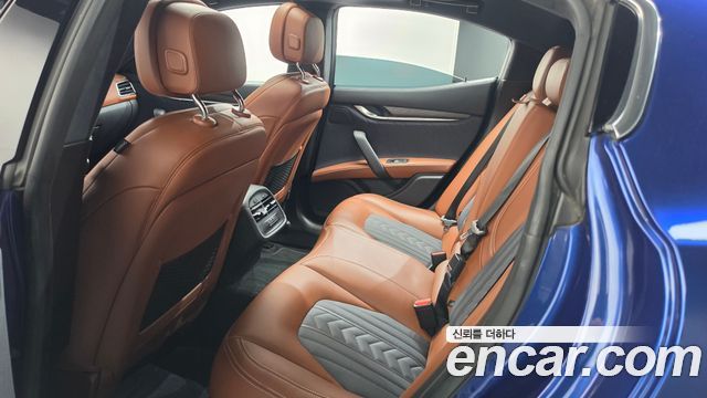 Maserati Ghibli 3.0 Diesel GranLusso 3rd 2018 — фото 19