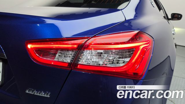 Maserati Ghibli 3.0 Diesel GranLusso 3rd 2018 — фото 23