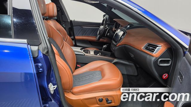 Maserati Ghibli 3.0 Diesel GranLusso 3rd 2018 — фото 26