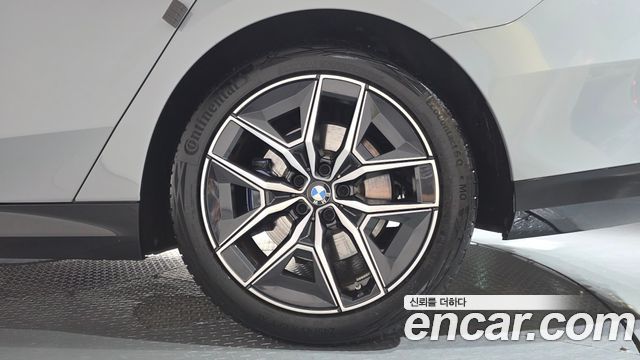 BMW 5 Series (G60) 520i M Sport 2024 — фото 21