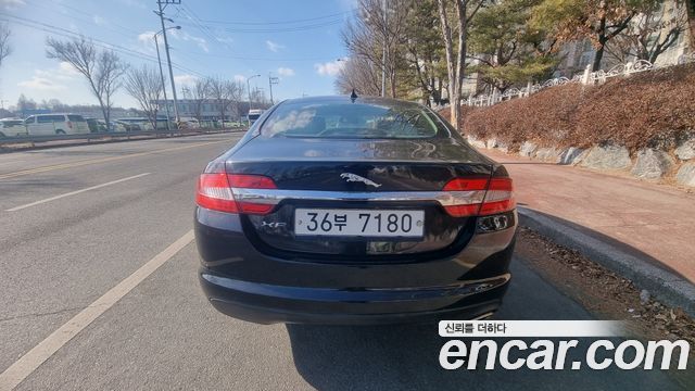 Jaguar XF 2.2D Luxury X250 2013 — фото 4