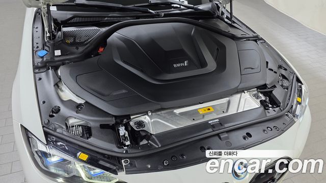 BMW i4 eDrive40 M Sports Pro 2023 — фото 6