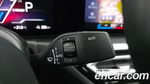BMW i4 eDrive40 M Sports Pro 2023 — фото 28