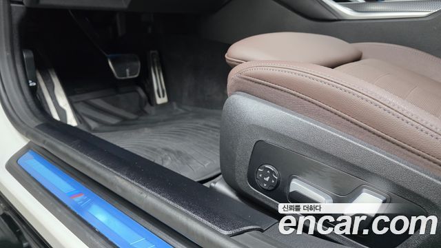 BMW i4 eDrive40 M Sports Pro 2023 — фото 35
