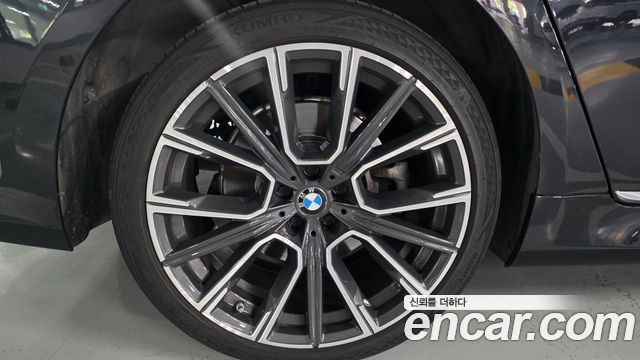 BMW 7 Series (G11) 745Le iPerformance M Sport 2021 — фото 5