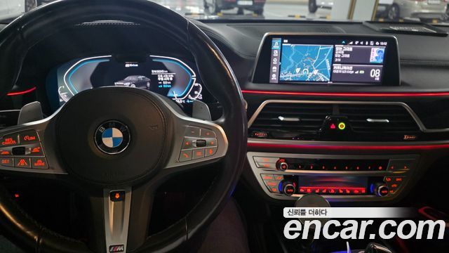 BMW 7 Series (G11) 745Le iPerformance M Sport 2021 — фото 11