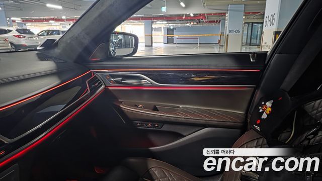 BMW 7 Series (G11) 745Le iPerformance M Sport 2021 — фото 16