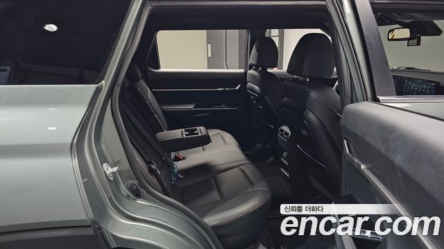 KG Mobility (SsangYong) Torres EVX E5 2024 — фото 12