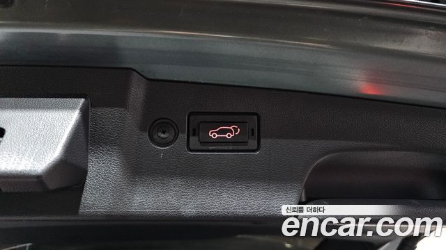 KG Mobility (SsangYong) Torres EVX E5 2024 — фото 20
