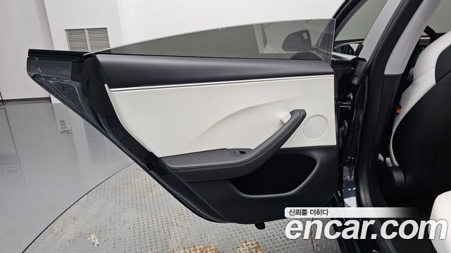 Tesla Model 3 Performance AWD 2024 — фото 25