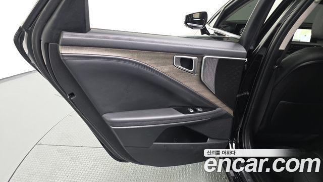 Kia K8 3.5 LPG 2WD Perstige 2023 — фото 25