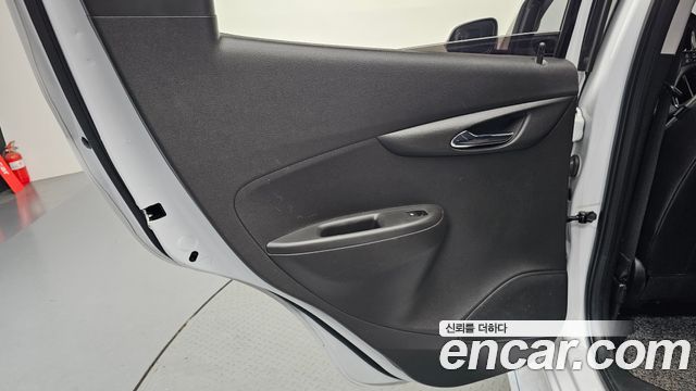 Chevrolet Spark Premier 2019 — фото 31