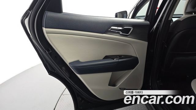 Kia Sportage (V) Gasoline 1.6 Turbo 2WD Signature Gravity 2023 — фото 31