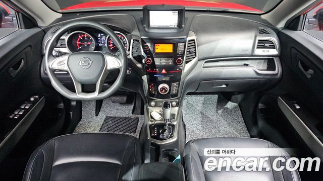 KG Mobility (SsangYong) Tivoli Diesel TX 2WD 2016 — фото 7