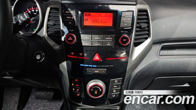 KG Mobility (SsangYong) Tivoli Diesel TX 2WD 2016 — фото 14