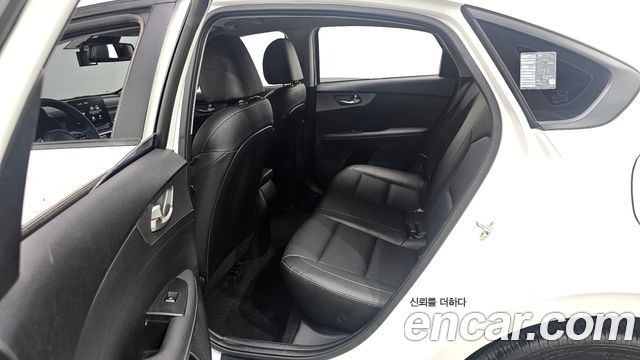 Kia K3 Trendy 2020 — фото 16
