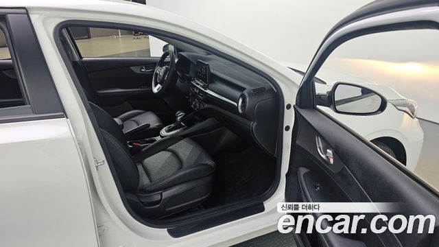 Kia K3 Trendy 2020 — фото 17
