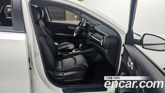 Kia K3 Trendy 2020 — фото 26