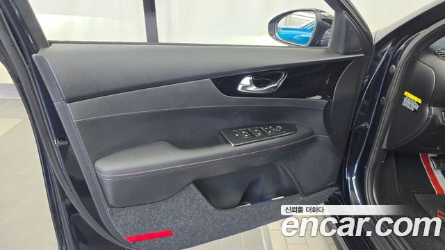 Kia K3 5Door GT Plus 2019 — фото 24